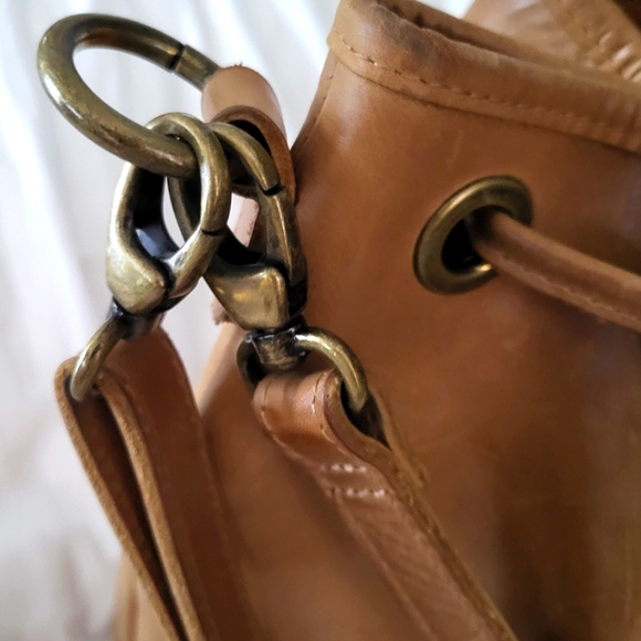 Baseballism Mira Baseball Glove Leather Tote, Can Convert To Backpack - Picture 4 of 10